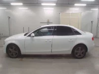 Audi A4 лот № 38139 оценка 4.5  с аукциона в Японии 3