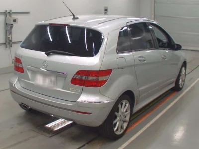 Mercedes-Benz B CLASS