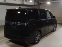 Toyota VOXY лот № 2287 оценка 4  с аукциона в Японии 1