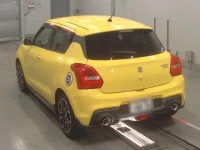 Suzuki SWIFT лот № 30573 оценка 4.5  с аукциона в Японии 5