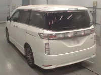 Nissan ELGRAND лот № 30612 оценка 4  с аукциона в Японии 5