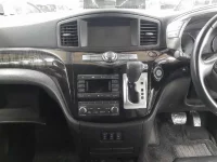 Nissan ELGRAND лот № 30612 оценка 4  с аукциона в Японии 8