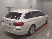BMW 5-Series лот № 38185 оценка 3.5  с аукциона в Японии 1