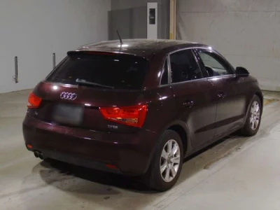 Audi A1  с аукциона в Японии