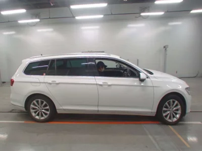 Volkswagen PASSAT VARIANT