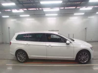 Volkswagen PASSAT VARIANT лот № 38162 оценка 4.5  с аукциона в Японии 2