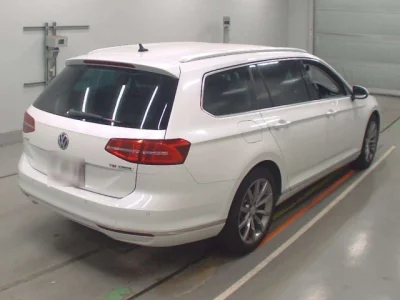 Volkswagen PASSAT VARIANT