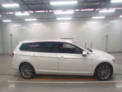 Volkswagen PASSAT VARIANT