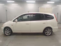 Honda STREAM лот № 10421 оценка 3  с аукциона в Японии 3