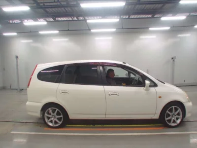 Honda STREAM  с аукциона в Японии