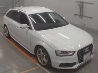 Audi A4 лот № 38176 оценка 4  с аукциона в Японии 4