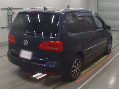 Volkswagen GOLF TOURAN