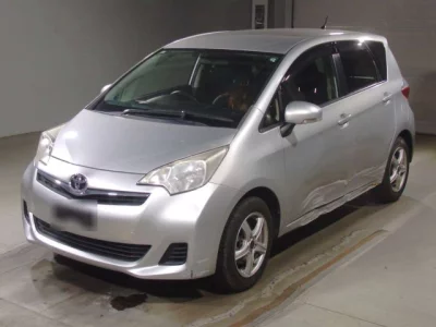 Toyota RACTIS  с аукциона в Японии