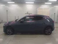 Mazda MAZDA3 лот № 30552 оценка R  с аукциона в Японии 3