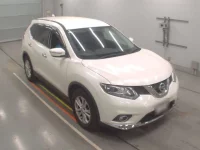 Nissan X-TRAIL лот № 30605 оценка 4  с аукциона в Японии 4
