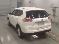 Nissan X-TRAIL лот № 30605 оценка 4  с аукциона в Японии 5