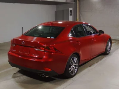 Lexus IS