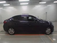 Mazda AXELA лот № 30578 оценка 4  с аукциона в Японии 2