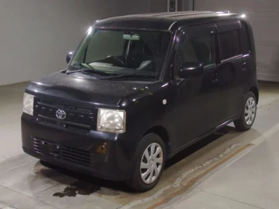 Toyota PIXIS SPACE  с аукциона в Японии