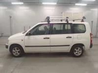 Toyota SUCCEED лот № 30584 оценка R  с аукциона в Японии 3