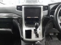 Toyota VELLFIRE лот № 30610 оценка 3.5  с аукциона в Японии 8