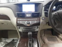 Nissan FUGA лот № 30679 оценка 4.5  с аукциона в Японии 8