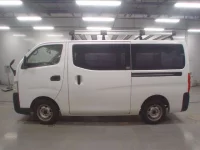 Nissan CARAVAN VAN лот № 30705 оценка 3.5  с аукциона в Японии 3