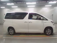 Toyota VELLFIRE лот № 30671 оценка RA  с аукциона в Японии 2