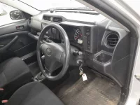 Toyota PROBOX лот № 30642 оценка 3  с аукциона в Японии 6