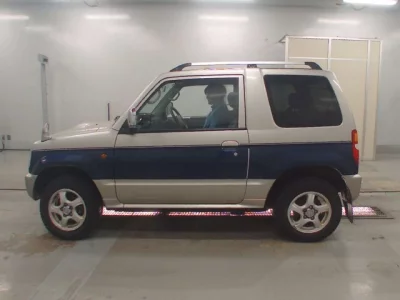 Mitsubishi PAJERO MINI