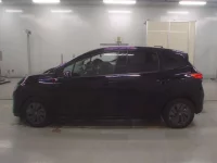Nissan NOTE лот № 36135 оценка 3.5  с аукциона в Японии 3