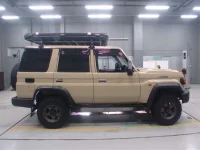 Toyota LAND CRUISER лот № 30062 оценка 5  с аукциона в Японии 2