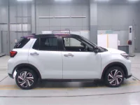 Toyota RAIZE лот № 30045 оценка S  с аукциона в Японии 2