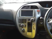 Toyota RACTIS лот № 30139 оценка 3.5  с аукциона в Японии 8