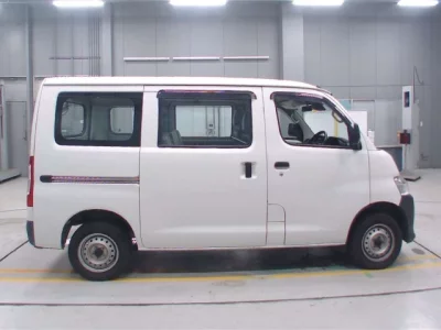 Toyota TOWN ACE VAN  с аукциона в Японии