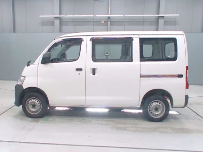 Toyota TOWN ACE VAN  с аукциона в Японии