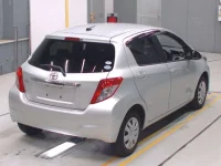 Toyota VITZ лот № 30023 оценка 3  с аукциона в Японии 1