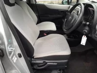 Toyota VITZ лот № 30023 оценка 3  с аукциона в Японии 7