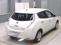Nissan LEAF лот № 70013 оценка 4  с аукциона в Японии 1