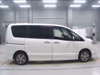 Nissan SERENA лот № 30084 оценка 4  с аукциона в Японии 2