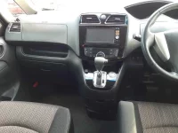 Nissan SERENA лот № 30084 оценка 4  с аукциона в Японии 8