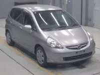 Honda FIT лот № 30029 оценка 4  с аукциона в Японии 4