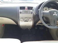 Mitsubishi COLT лот № 90051 оценка 99  с аукциона в Японии 8