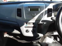 Suzuki WAGON R лот № 30010 оценка 4  с аукциона в Японии 8