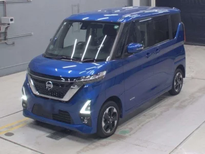 Nissan ROOX  с аукциона в Японии