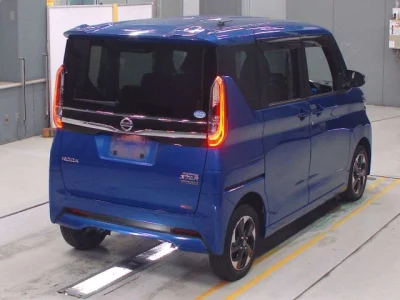 Nissan ROOX  с аукциона в Японии