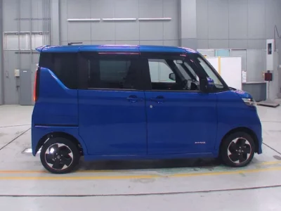 Nissan ROOX  с аукциона в Японии