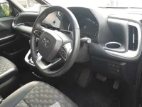 Toyota VOXY лот № 30230 оценка R  с аукциона в Японии 6