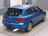 Mazda AXELA лот № 70065 оценка 3.5  с аукциона в Японии 1