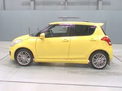 Suzuki SWIFT  с аукциона в Японии